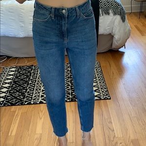 TOPSHOP medium/dark wash straight jeans size 26